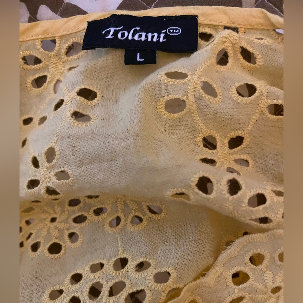 Sundance Catalog By Tolani Yellow “Saylor Eyelet Blouse” Size L - Picture 4 of 5